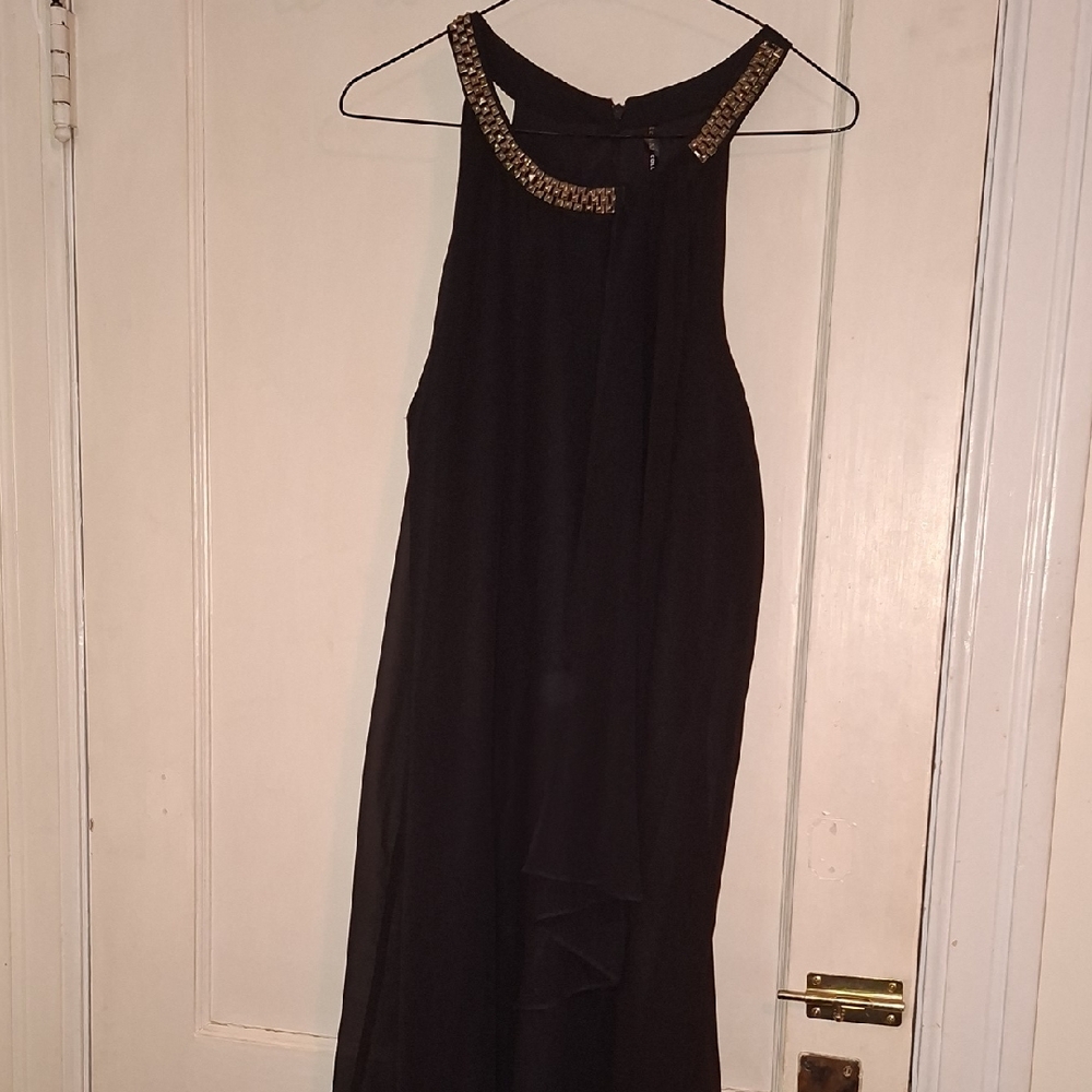 Elegant Black Sleeveless Dress